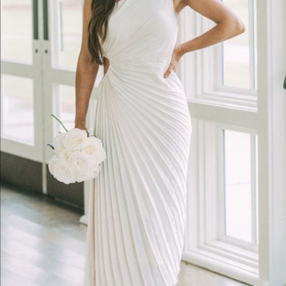 Ivory One Shoulder Pleated Dress (these three boutique)